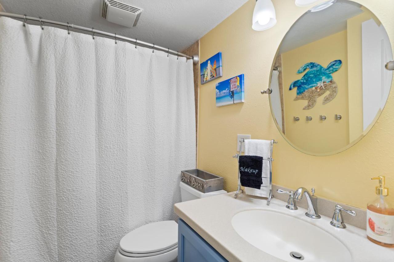 Funshine Sunset Beach St. Pete Beach Exterior photo