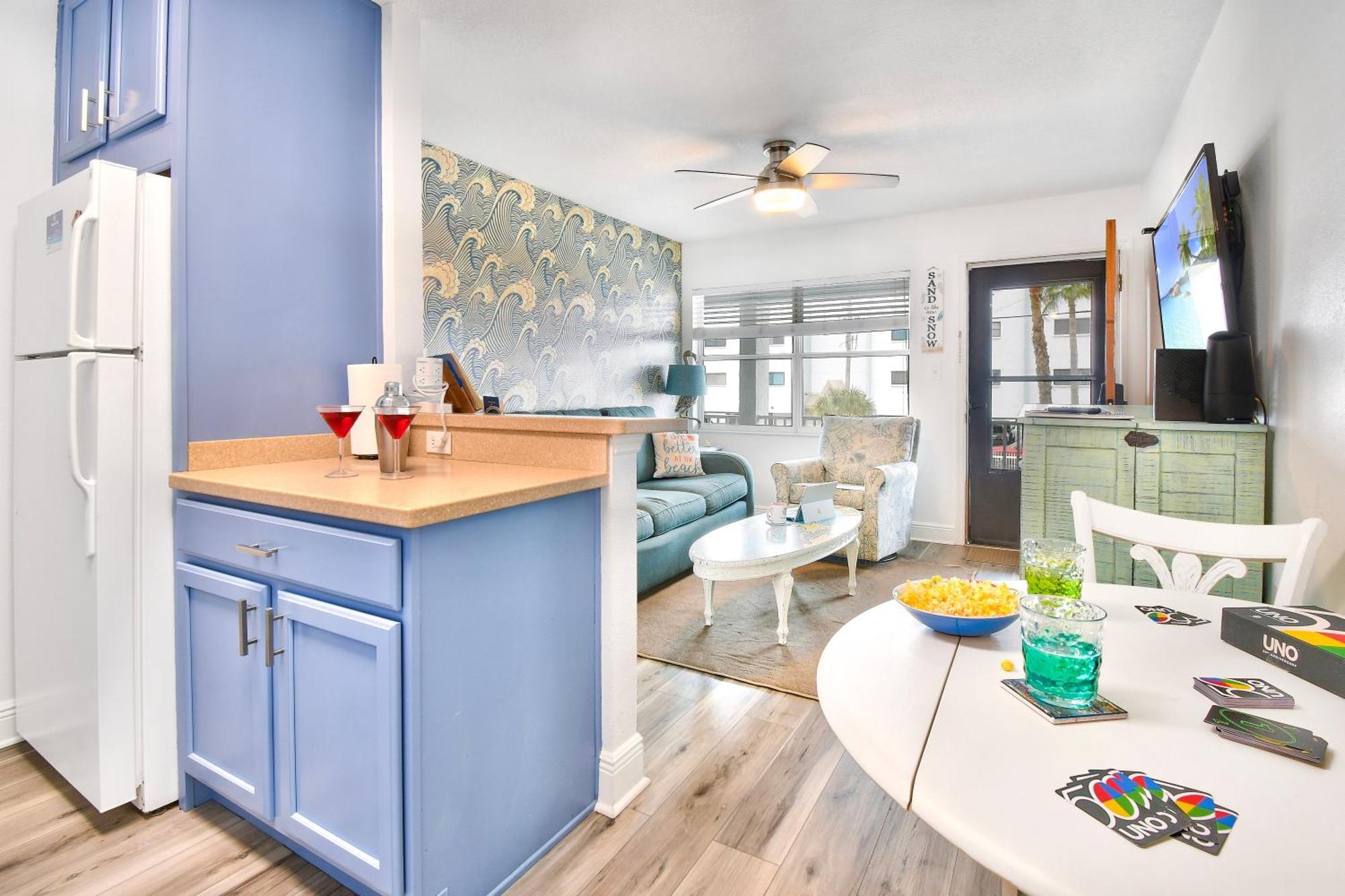 Funshine Sunset Beach St. Pete Beach Exterior photo